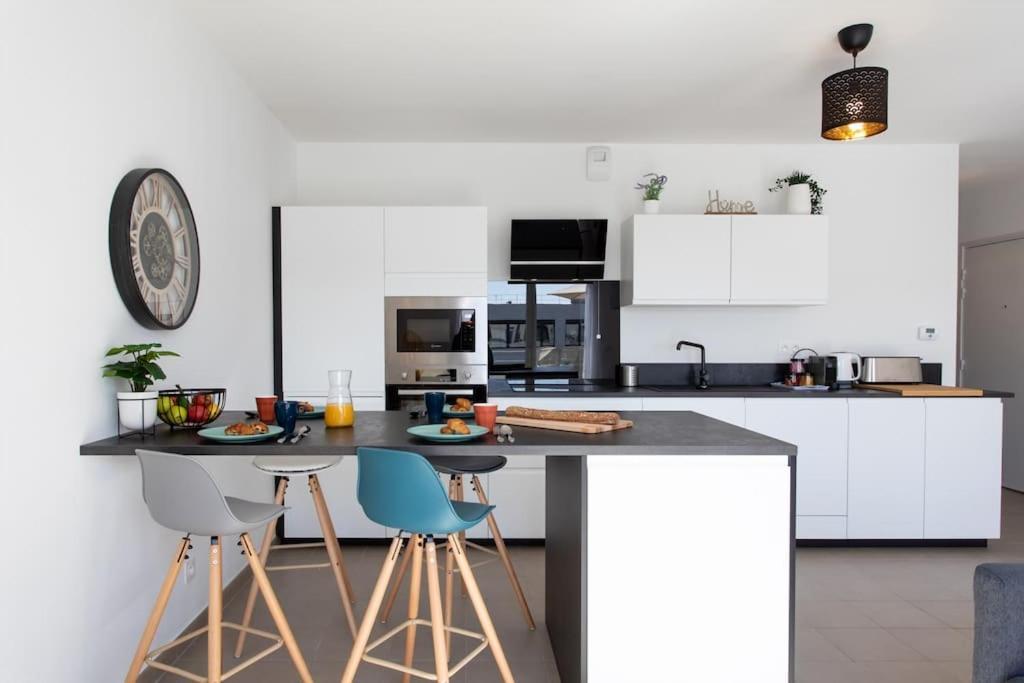 L17 Arenas Suite 3 Balconies 5Mins To The Sea 니스 외부 사진
